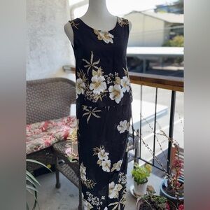 VTG Hibiscus Collection Hawaii 2 Piece Top & Skirt Sarong SMALL Black & White